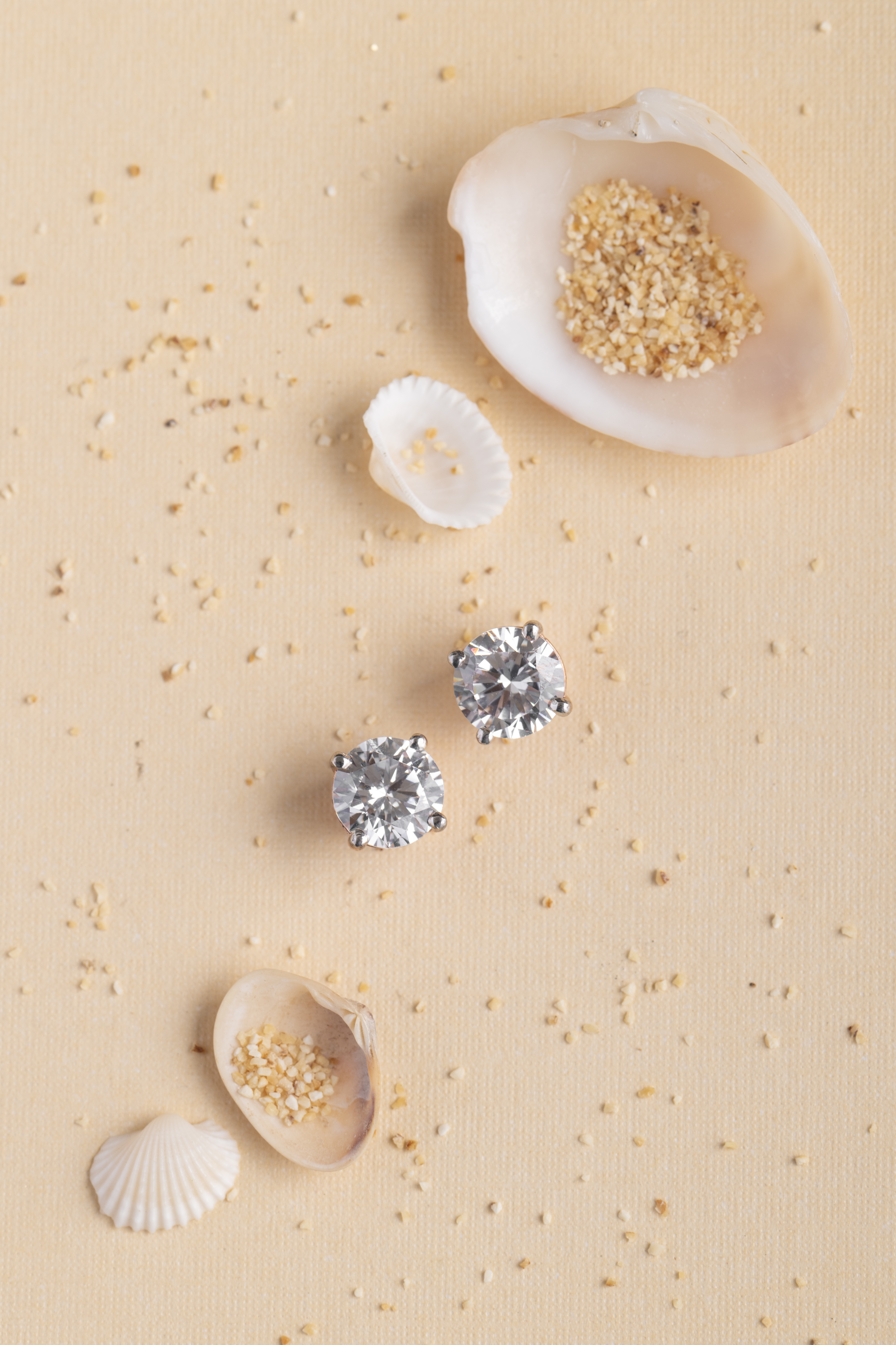 Silver round stone stud earrings